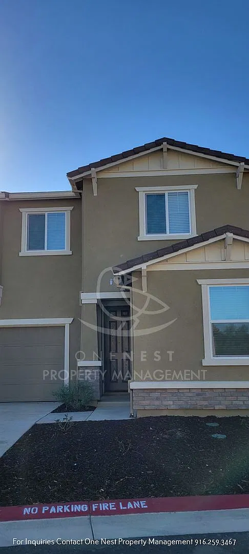 Gorgeous 4 bedroom 3 bath + Loft Rocklin Home — Photo 3
