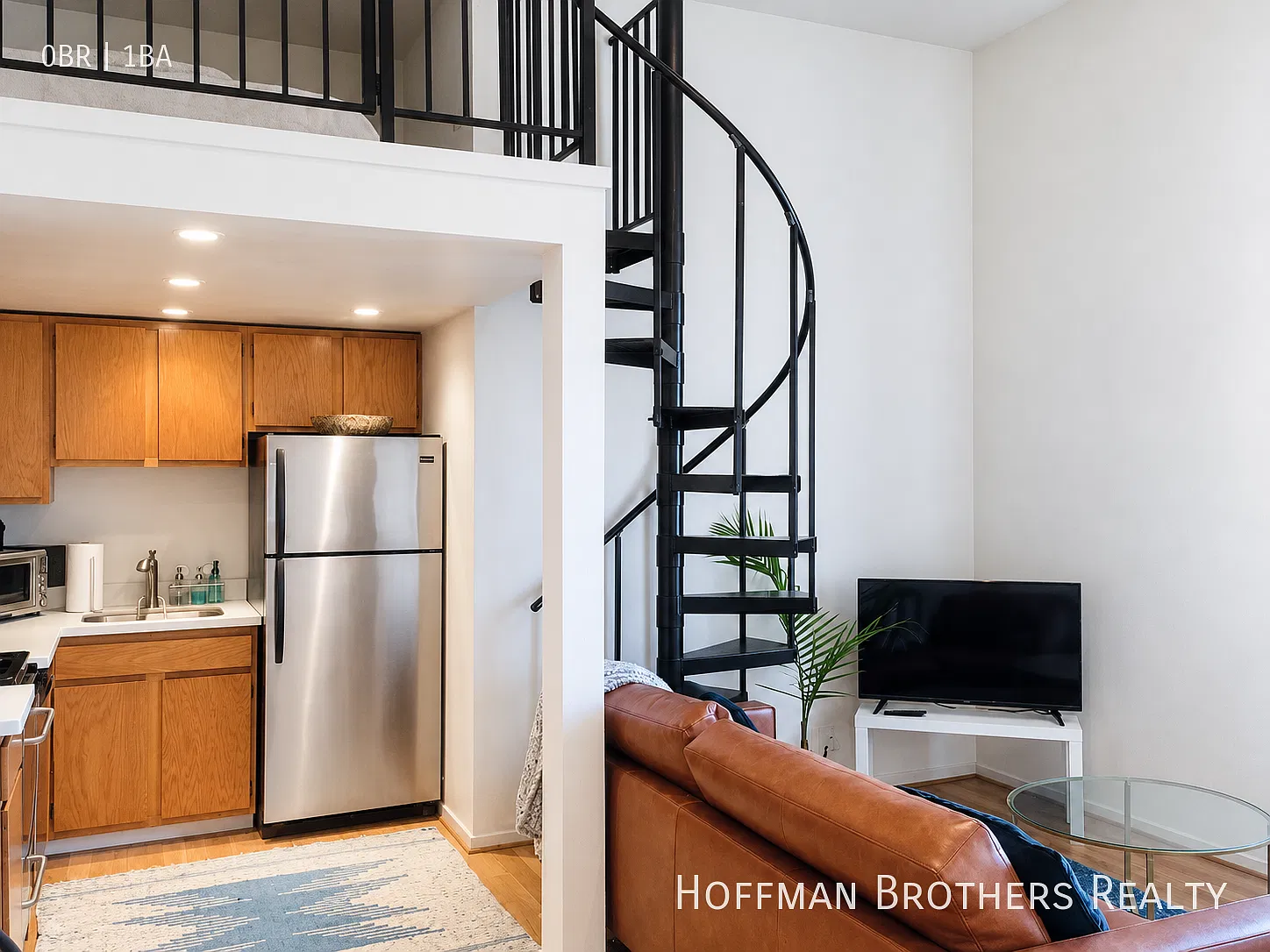 Recently Updated Geary Blvd Studio Loft with Updated Kitchen, On-Site Laundry & Nearby Parking — Photo 1