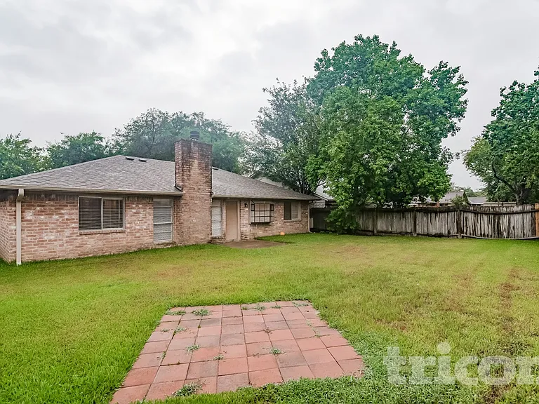 17719 Glenpatti Dr — Photo 15
