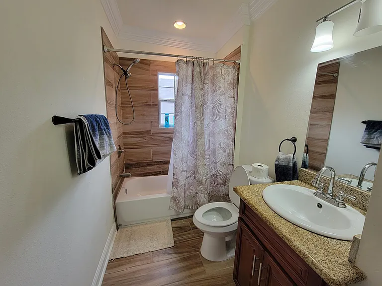1110 N Derbigny St — Photo 13