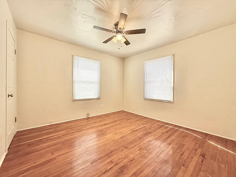312 S Veach Ave — Photo 6