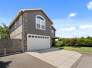 747 Spring Valley Dr, Medford, OR 97501