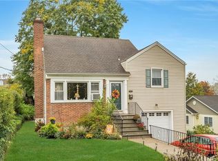 168 Lakeview Ave, Scarsdale, NY 10583