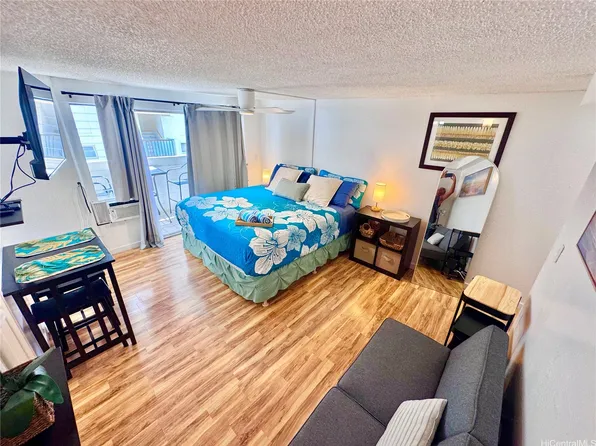2450 Prince Edward St APT 1008A, Honolulu, HI 96815