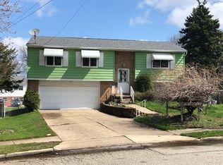 4343 Briggs Ave, Erie, PA 16504
