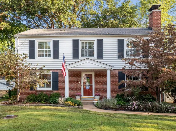 117 Heatherbrook Ln, Saint Louis, MO 63122