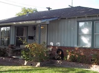 141 Village Rd, Modesto, CA 95354