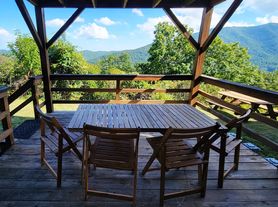 144 Top Of Seven Dr, Banner Elk, NC