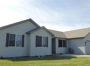 2302 S Dawes Ct, Kennewick, WA 99338