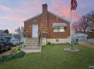 401 Winston Dr, Saint Louis, MO