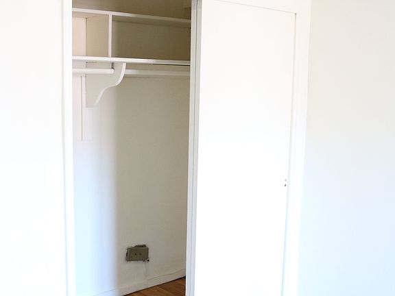 5th image of 8420 153rd Ave #4B