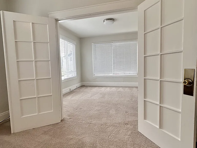 1500 Irving Street — Photo 5