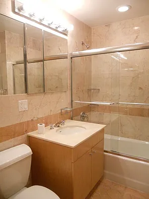 Rented by The Loft Broker | media 28