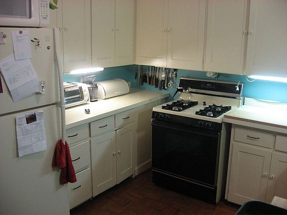 5th image of 528 W Liberty St #2