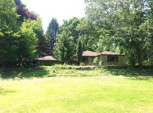 18 Pleasant Hill Rd, Woodbridge, CT 06525