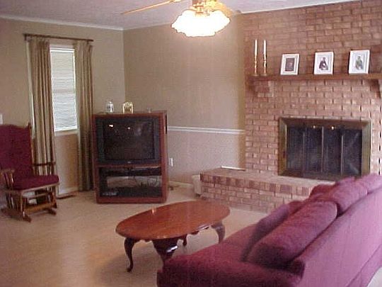 4th image of 2568 Brentwood Cir