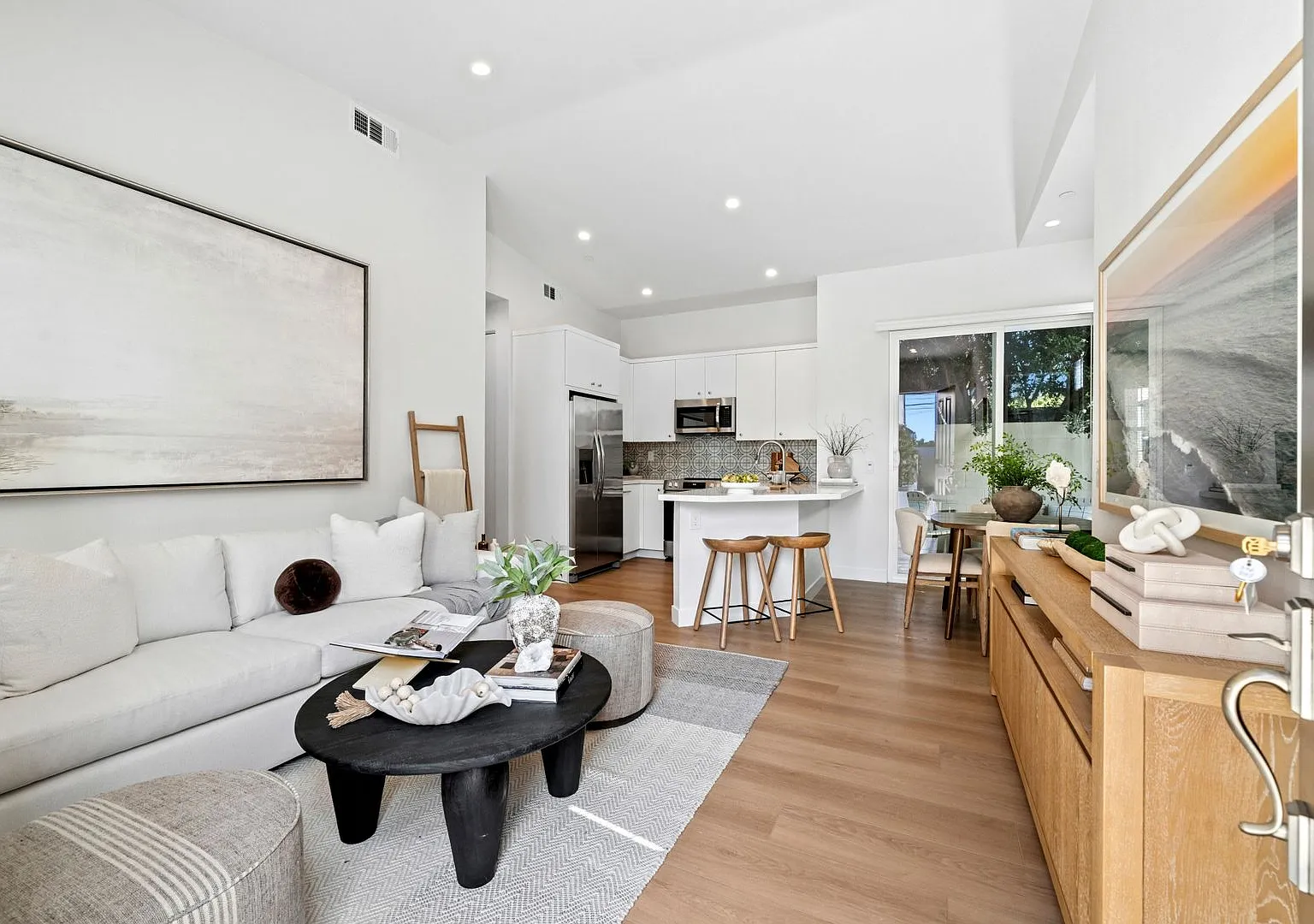 376 Hamilton Street — Photo 2