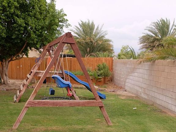4th image of 44450 Foxtail Cir