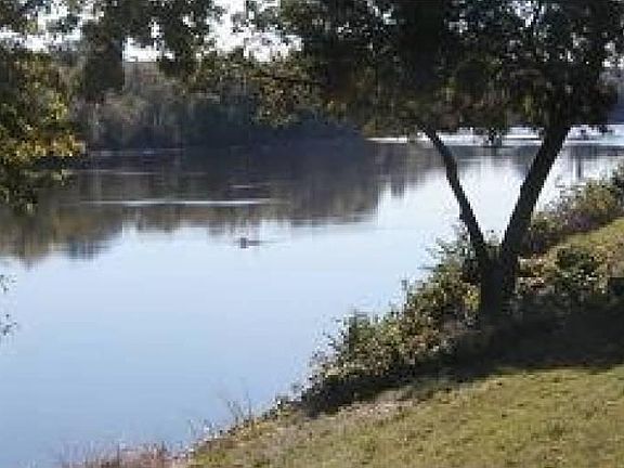 Sweeping Mississippi River Views