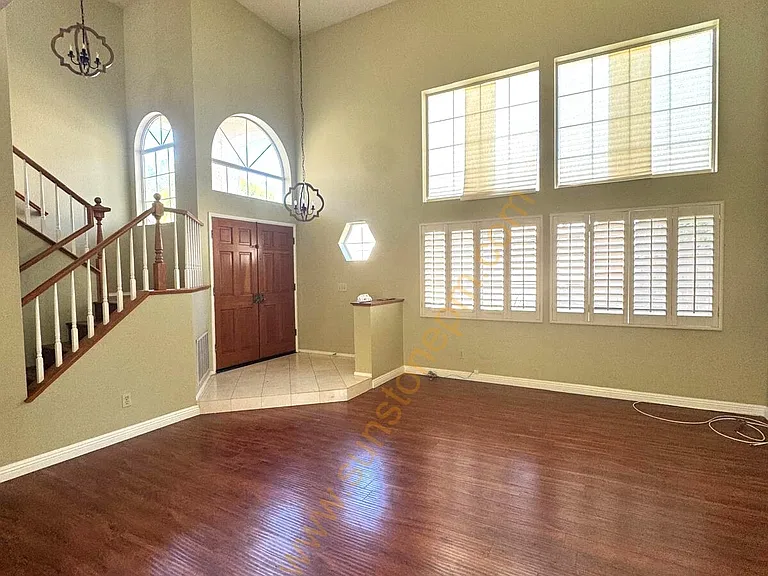 2180 Hedgerow Ln — Photo 5