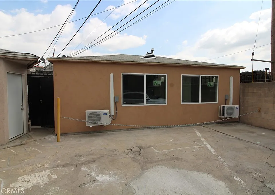 4986 Southern Ave #E