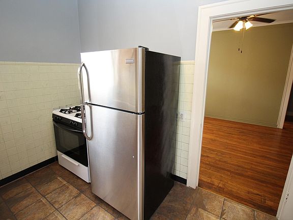 4th image of 3503 W Sunnyside Ave #2
