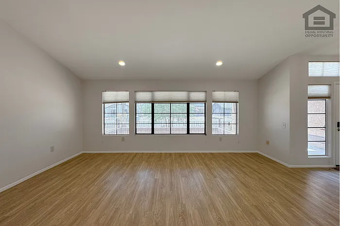 17211 N Desert Glen Dr — Photo 8