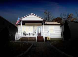463 Garden Pl, Keyport, NJ 07735