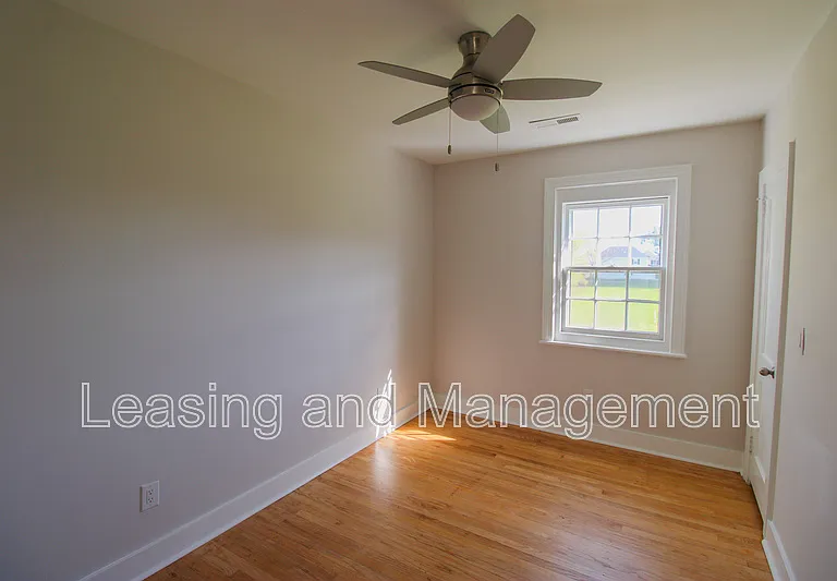 25 Ashley Ave — Photo 17
