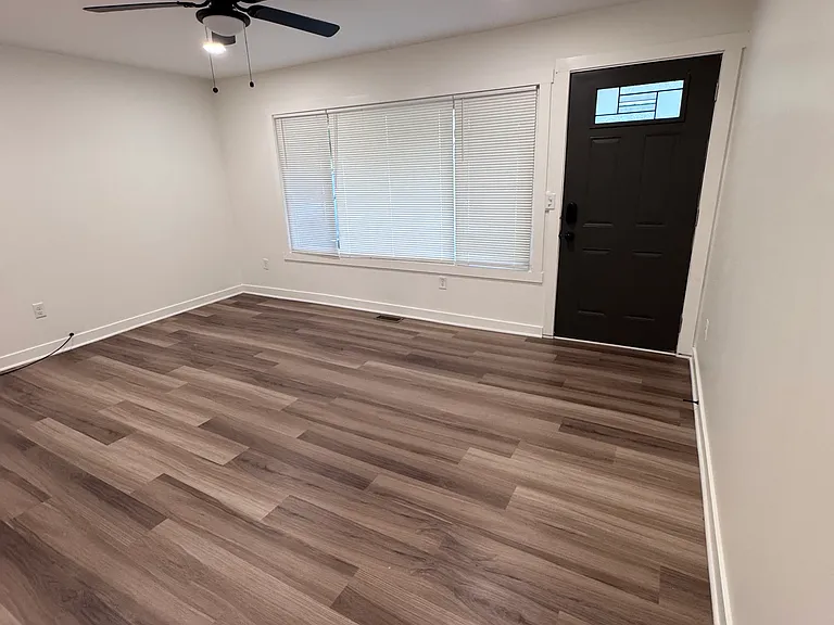 1759 Monterey Ct — Photo 3