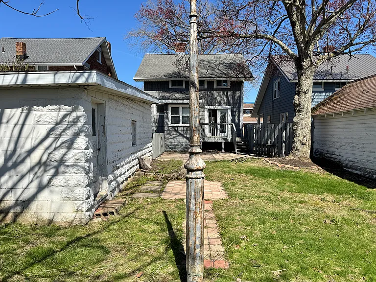 2920 Walnut St — Photo 16