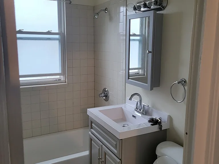 218 Park Rd #2 — Photo 5