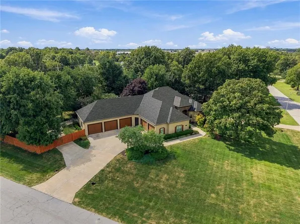 12301 W 150th Ter, Olathe, KS 66062