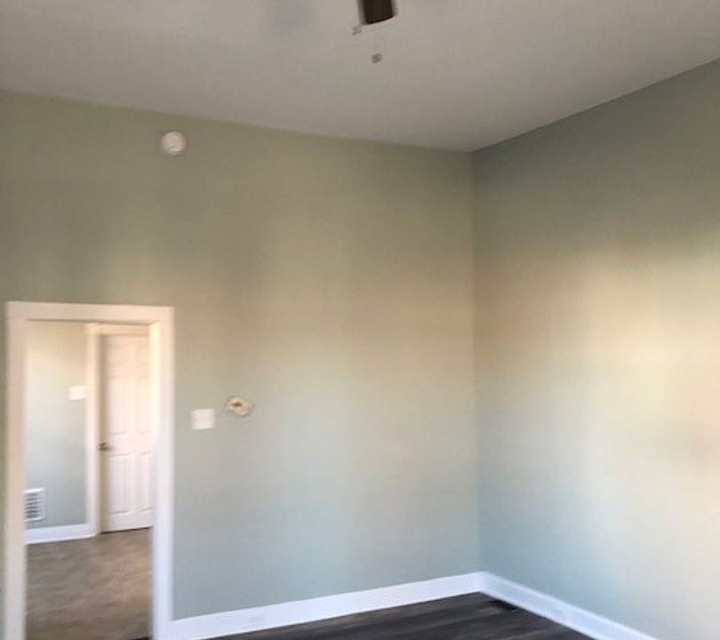 1st image of 1415 E 11th St Floor 1