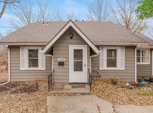 13319 15th St, Grandview, MO 64030