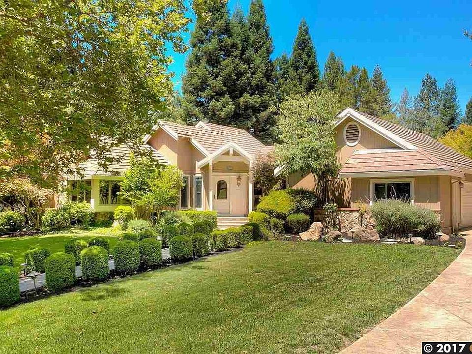 1st image of 2165 Hidden Oak Dr