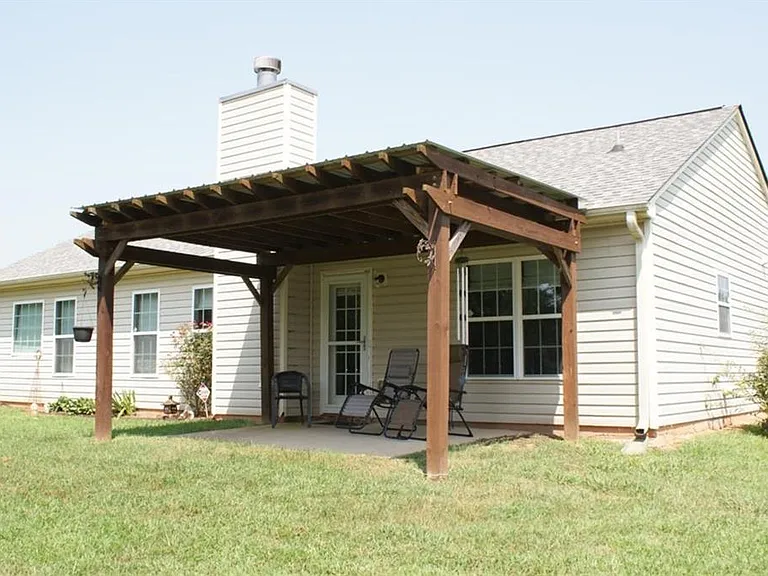 211 Lucas Way — Photo 12