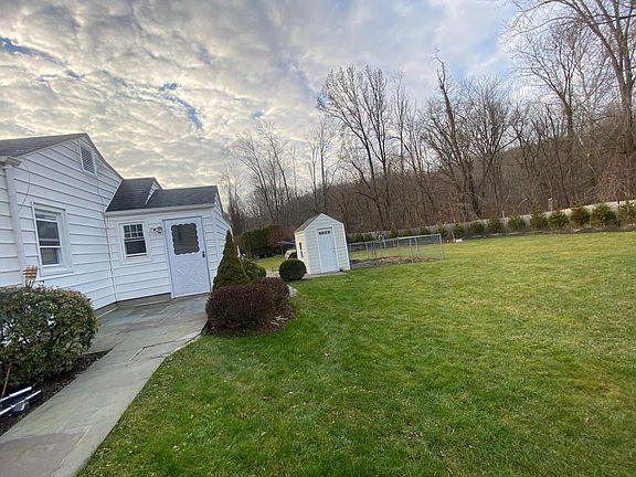 2nd image of 34 Babbitt Ct