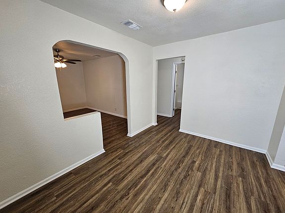 5th image of 1342 Waweenoc Ave