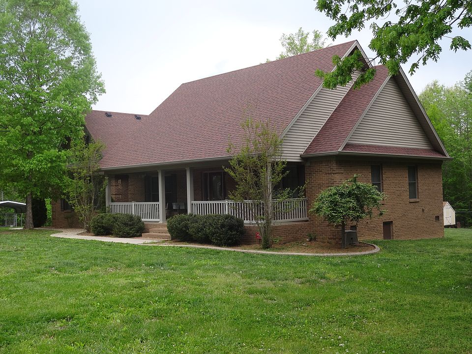 1st image of 530 Graveltown Rd
