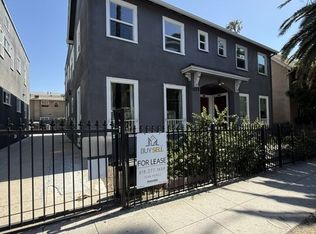 5520 Franklin Ave #1/2, Los Angeles, CA 90028