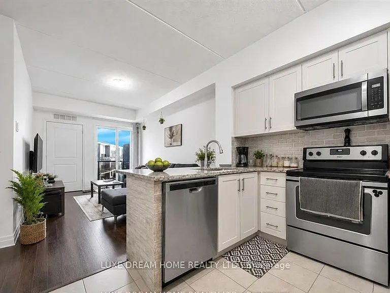 620 Sauve St #511 — Photo 11