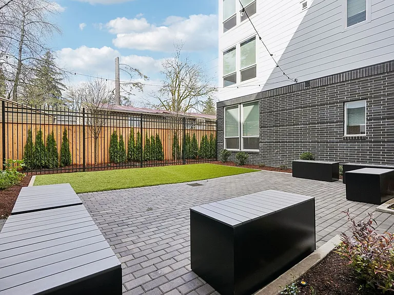 Welcome to Burnside Bluffs Your New Urban Retreat! — Photo 15