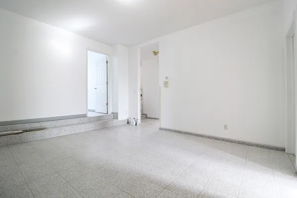 Rented by New York Realty Minimax Inc | media 11