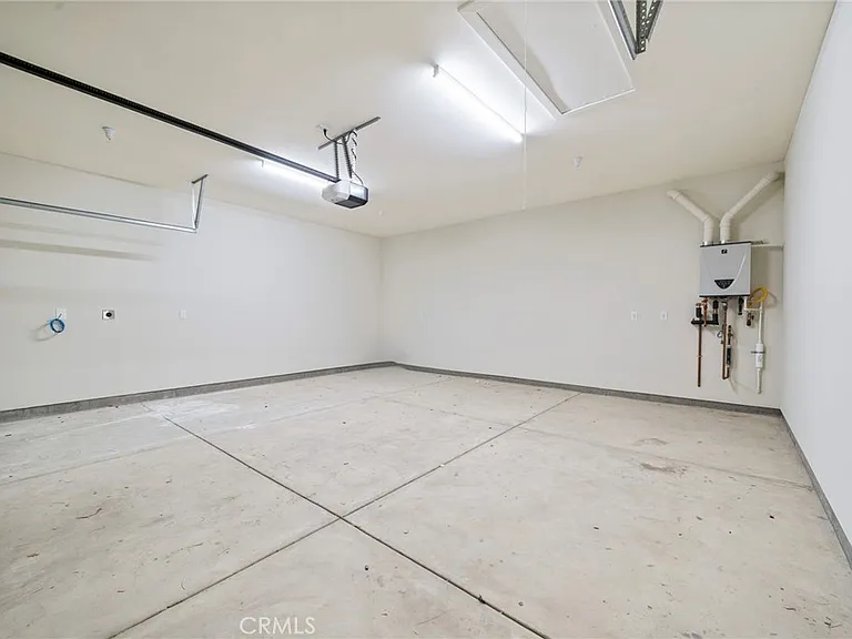 800 N Amelia Ave #A — Photo 30