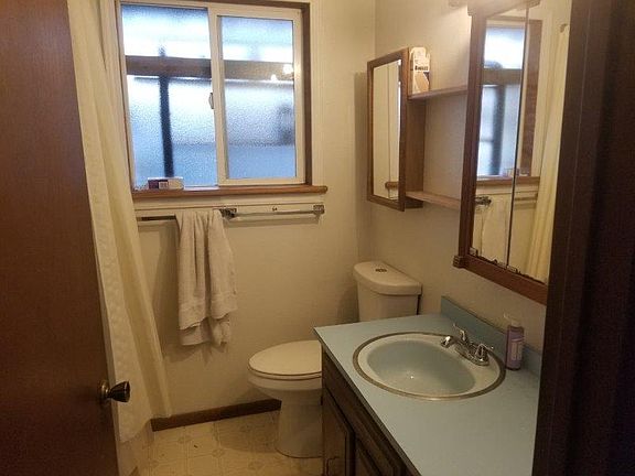 4th image of 17917 Bennett Rd #B