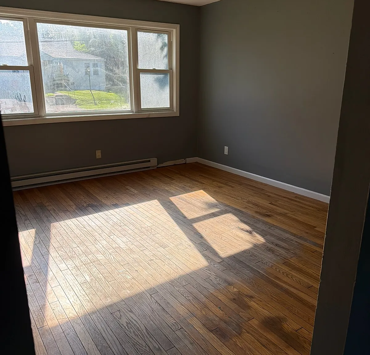 3 bed, 1.5 bath, $2,350 — Photo 3