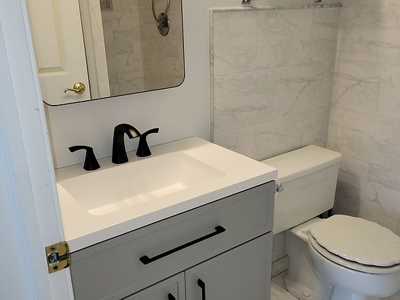 5th image of 9950 Shady Ln APT 3A