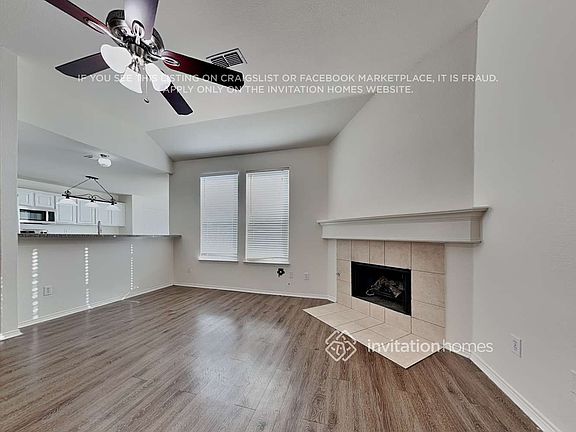 3rd image of 905 Hidden Oaks Dr