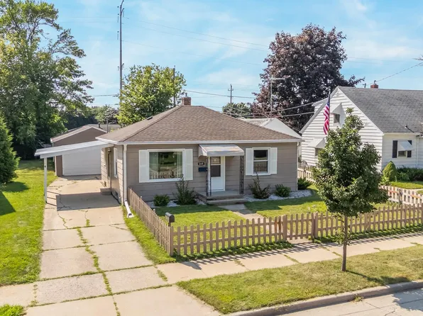 144 S James St, Kimberly, WI 54136